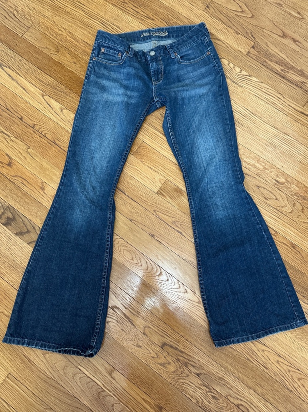 Vintage 1977 American Eagle Outfitters Dark Blue Flare Jeans (size 6/7)
